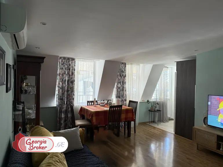 იყიდება ახალი გარემონტებული 3 ოთახიანი ბინა